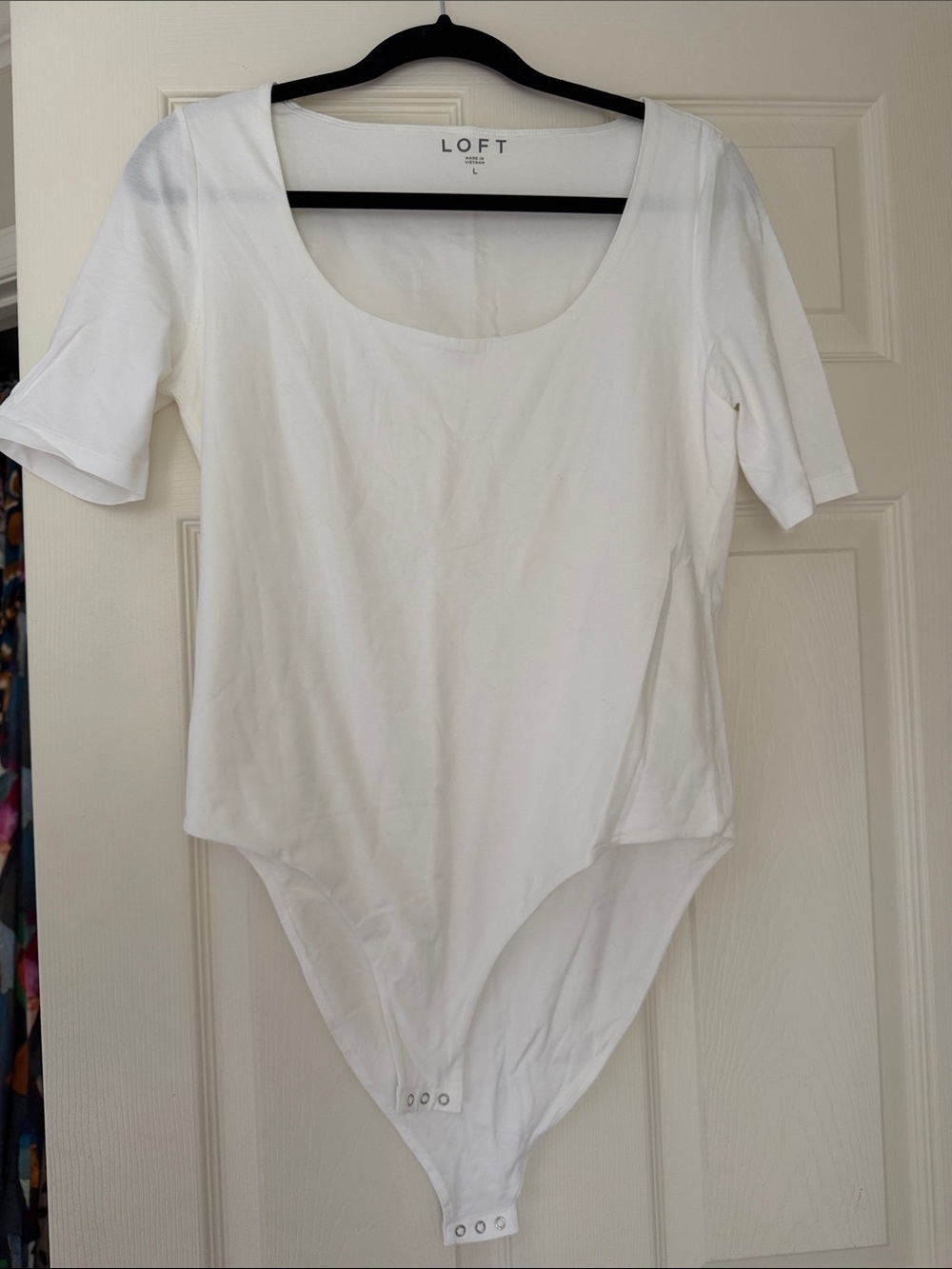 LOFT White Scoop Neck Short Sleeve Bodysuit